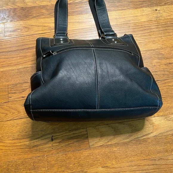 Tignanello black leather tote - Picture 4 of 9